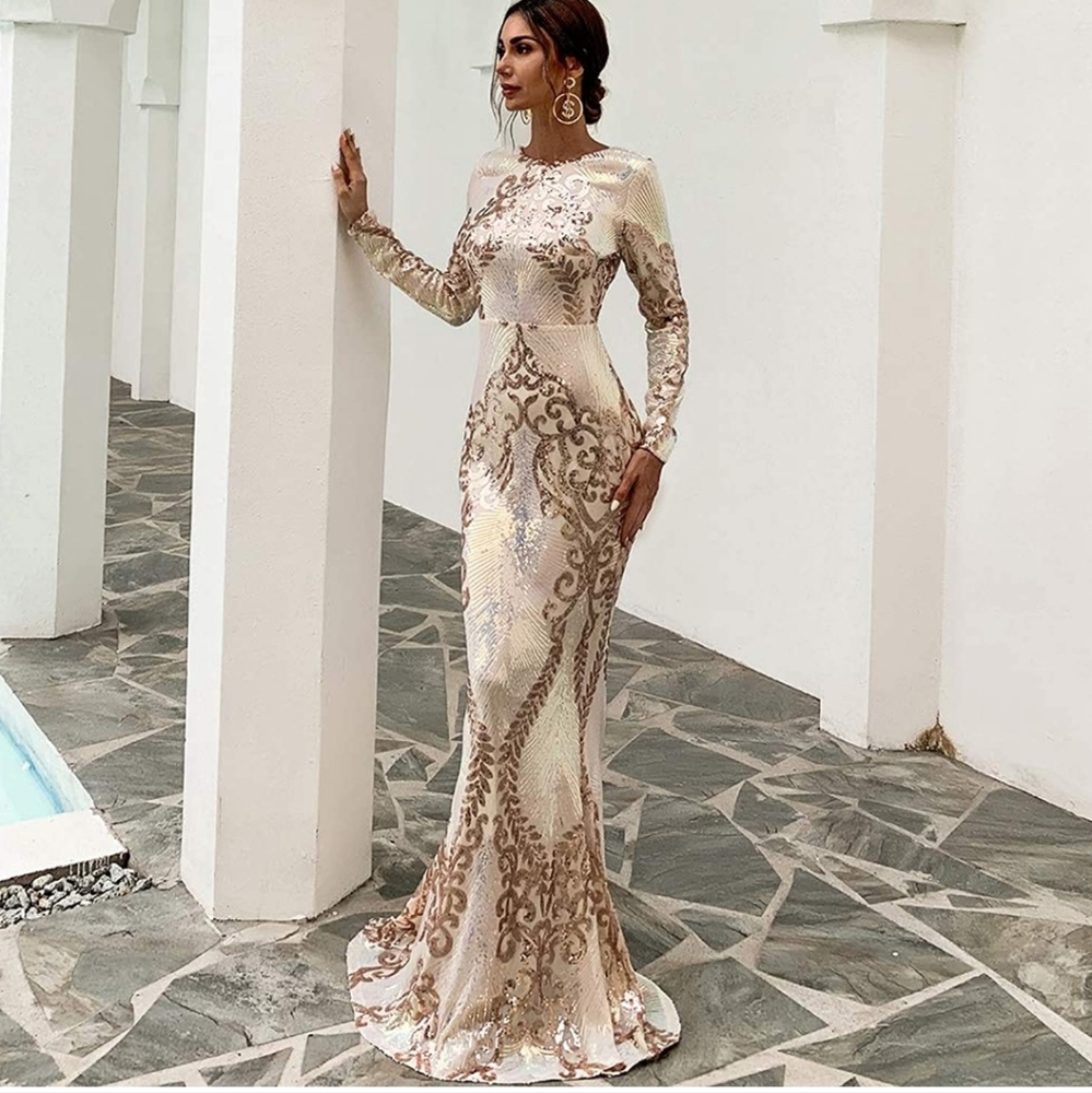 Stunning formal dress!!